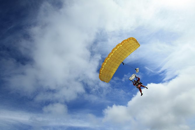10,000ft Skydive over Abel Tasman with NZ's Most Epic Scenery - Who will enjoy this skydive most?