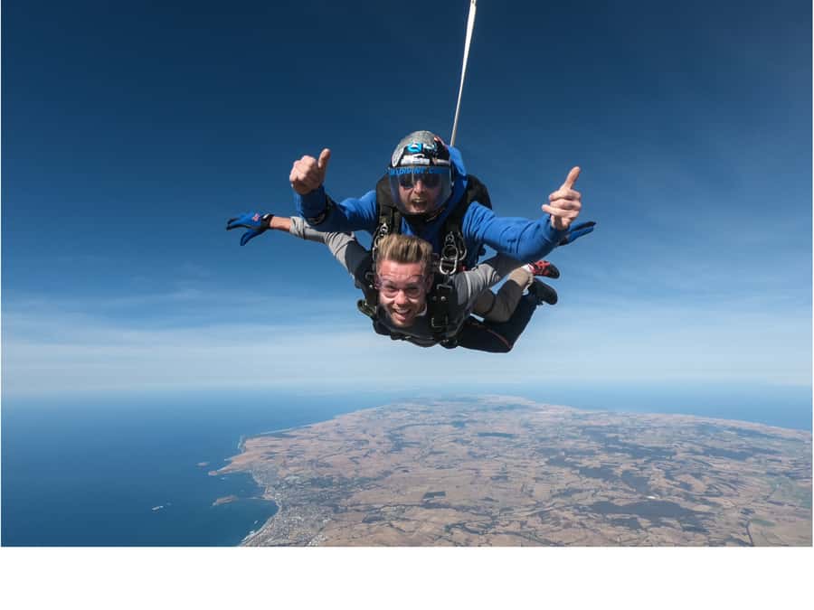 Adelaide: Tandem Skydiving over Lake Alexandrina - Why this Lake Alexandrina jump is worth considering