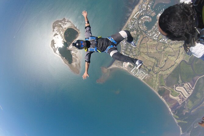 Extreme 12000ft Tandem Jump (45 seconds free fall) - What the $611 Price Really Covers