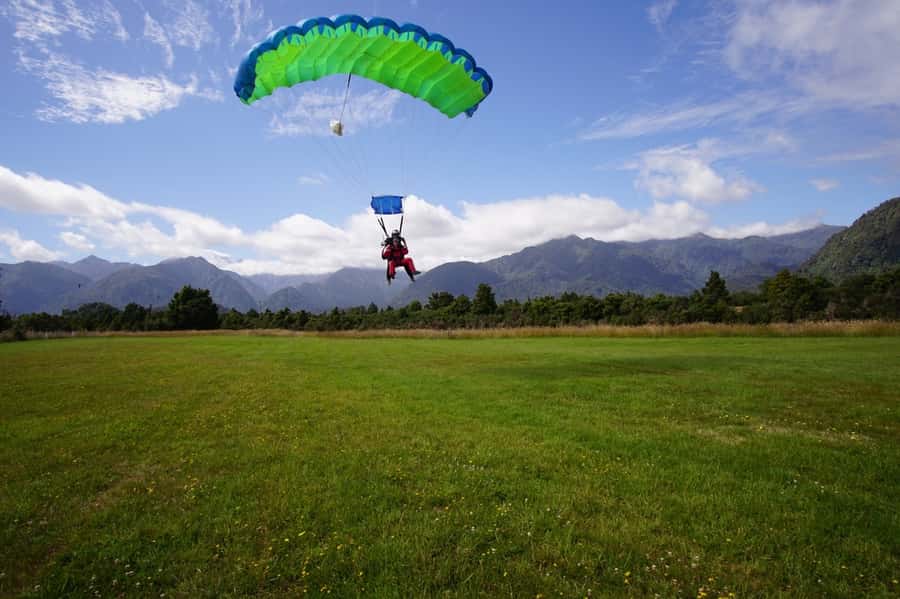Franz Josef: 13,000ft, 16,500ft or 18,000ft Skydive - Free Fall, Parachute Descent, and Landing