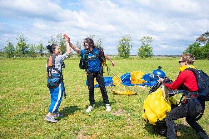From Melbourne: Tandem Skydive over Great Ocean Road - The 60-second freefall