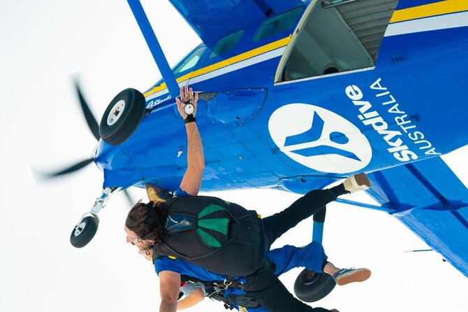 From Melbourne: Tandem Skydive over Great Ocean Road - Meeting in Melbourne and getting ready