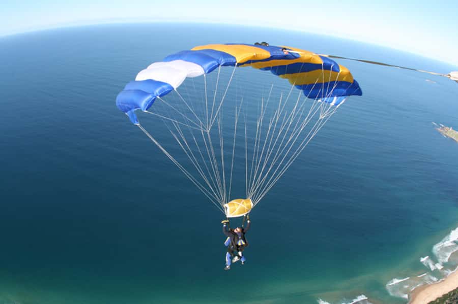 From Sydney: Tandem Skydive Experience over Beach - Check-in, briefing, and getting ready