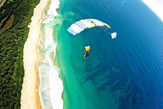 From Sydney: Tandem Skydive Experience over Wollongong Beach - Key points at a glance