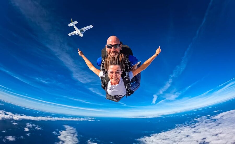 Gran Canaria : Skydiving over Maspalomas Dunes - My call: book it if the jump is the point