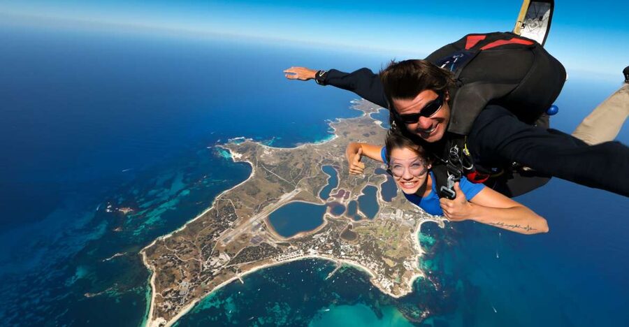 Hillary's Harbour: Rottnest Island Skydive and Ferry Package - What the 4.9 rating tells you