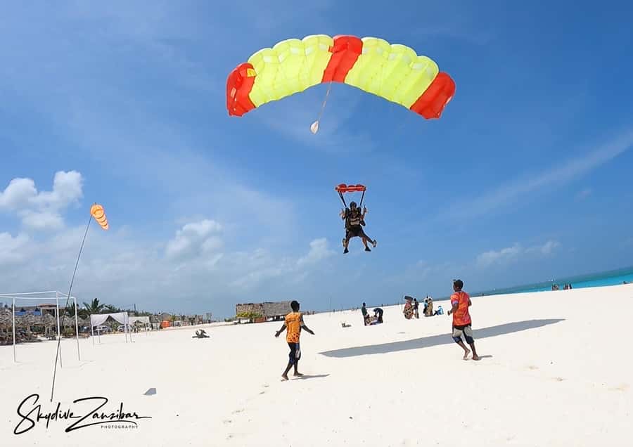 Kendwa: Tandem Skydive in Zanzibar - Arriving at the Kendwa beach office