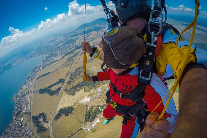 Lake Taupo 12,000-Foot Tandem Skydiving - Price, value, and what is extra