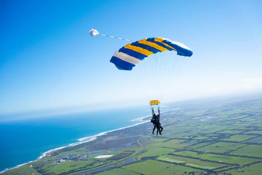 Melbourne: Tandem Skydive over Great Ocean Road + Transfer - Why this Great Ocean Road jump feels special