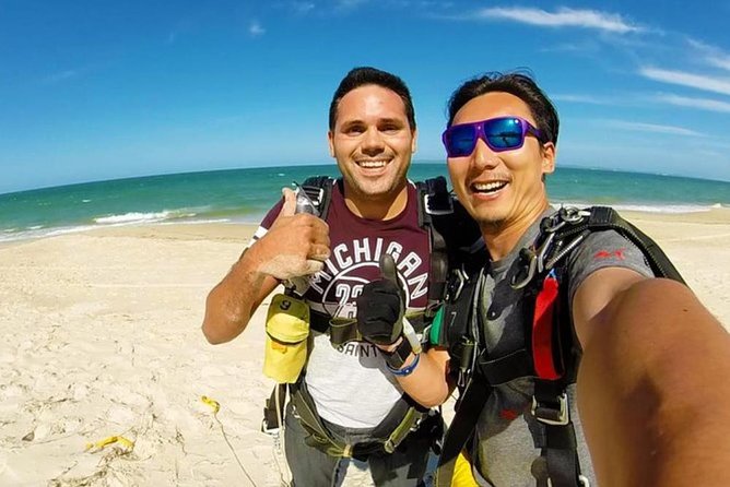 Noosa: Tandem Skydive Experience - Weight, age, and health requirements