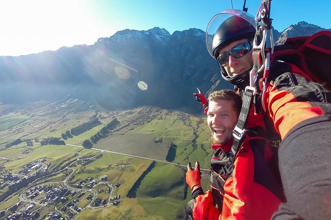 NZONE Skydive Queenstown - What the free-fall and parachute portion feel like