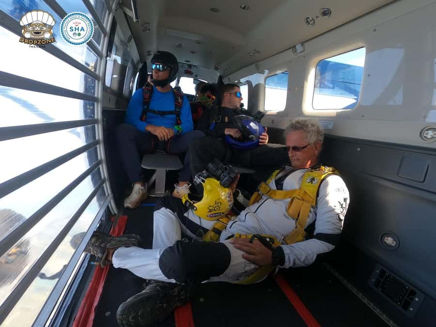 Pattaya: Dropzone Tandem Skydive Experience with Ocean Views - Photos and video: choosing the right package