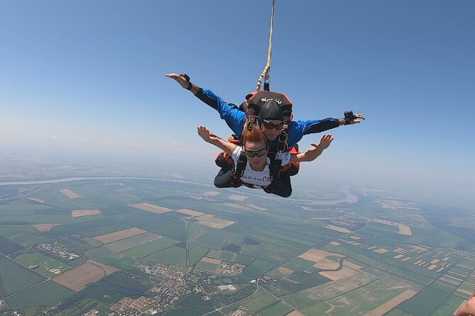 Private Skydiving Experience In Belgrade - Weather, scheduling, and cancellation rules