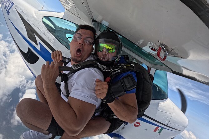 Private Tandem Skydiving adventure - A private jump above Puerto Vallarta Bay