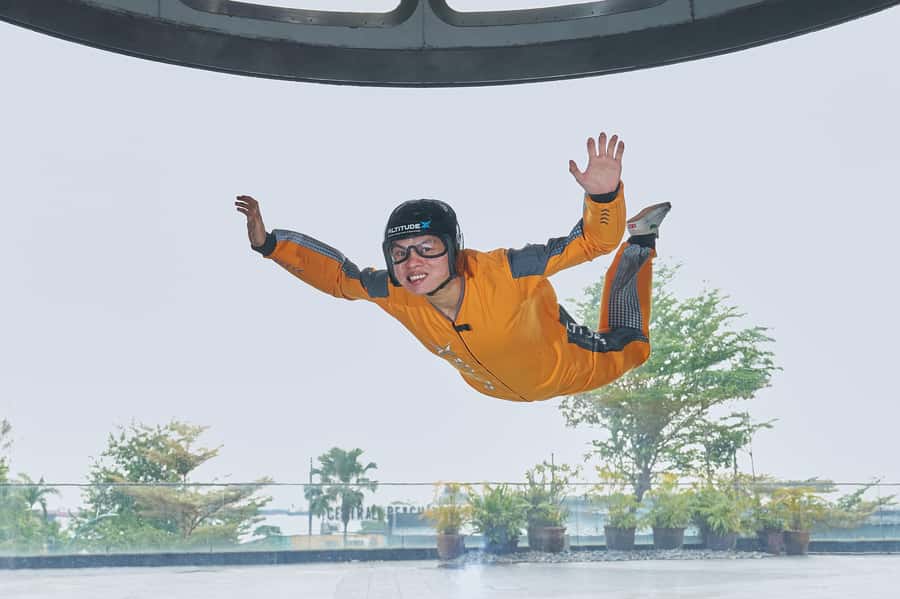 Singapore: I-Fly Indoor E-Ticket for 2 Skydives - Checking in beside Beach Station