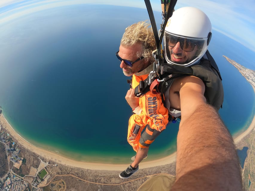 Skydive Algarve: Tandem Skydiving 10.000ft (up to 15.000ft) - The 10-minute briefing that settles the nerves