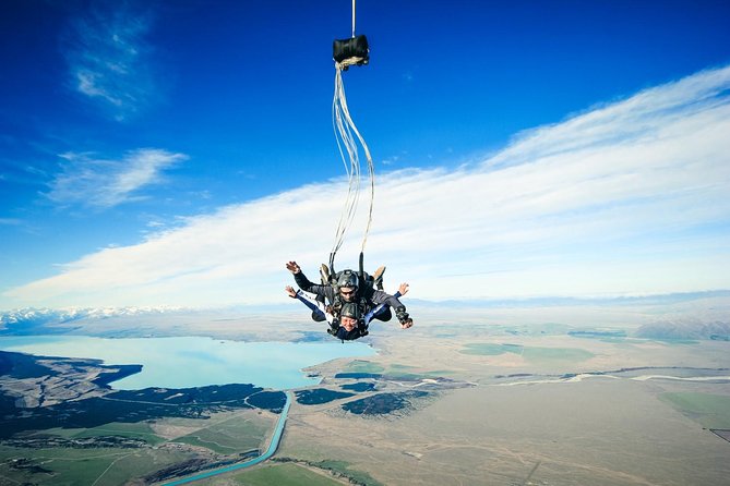 Skydive Mt. Cook - 20+ Seconds of Freefall from 10,000ft - The views you may see from the aircraft
