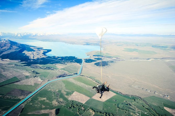 Skydive Mt. Cook - 20+ Seconds of Freefall from 10,000ft - Who will enjoy this most?