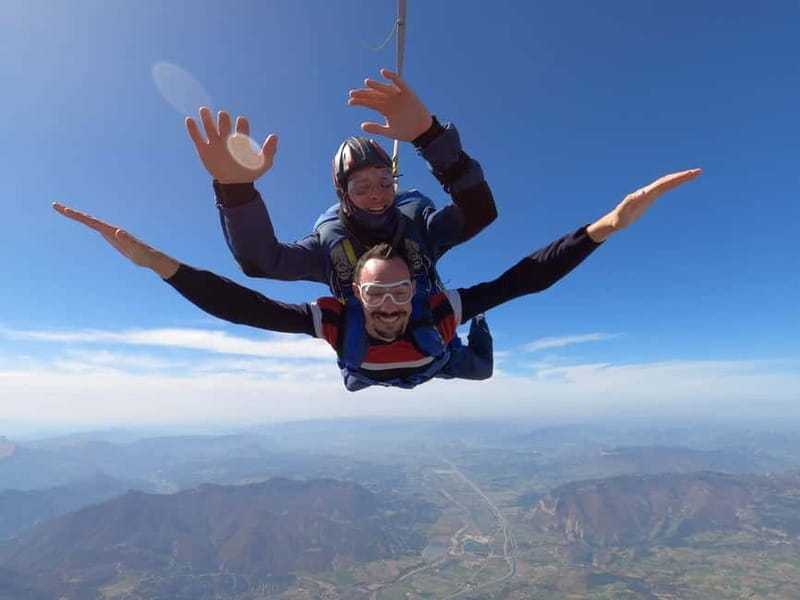 Skydiving in Gap-Tallard - Health, age, weight, and medical rules