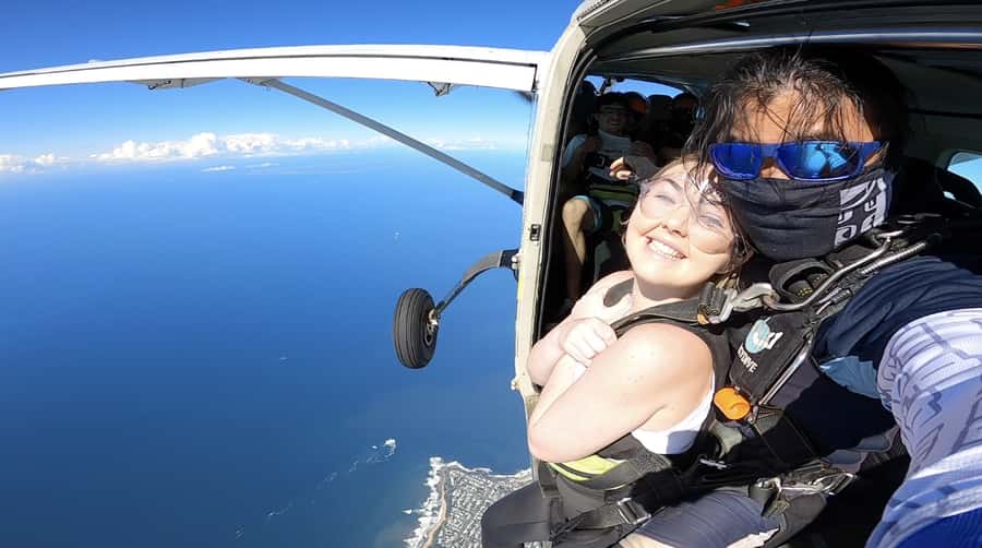 Sunshine Coast: Tandem Skydive with Beach Landing - Key points at a glance
