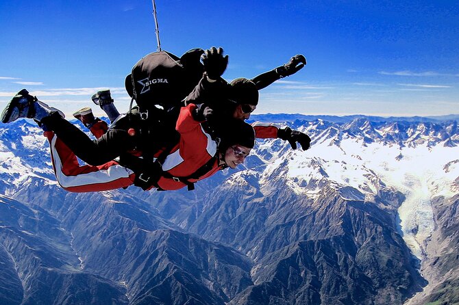 Tandem Skydive 18,000ft from Franz Josef - Why the 18,000ft jump is different