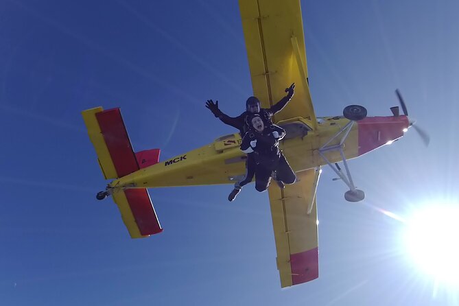 Tandem Skydive 18,000ft from Franz Josef - The 85-second free fall