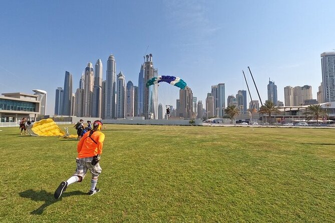 Tandem Skydive experience in Dubai - Palm Drop Zone or Desert Drop Zone?