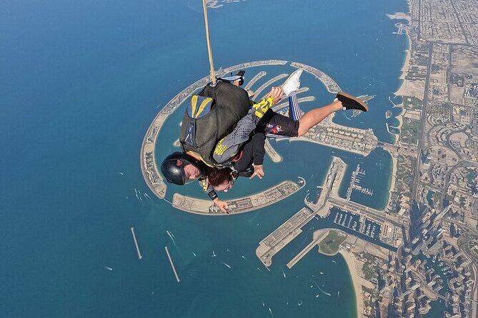 Tandem Skydive experience in Dubai - Sixty seconds of freefall above Dubai