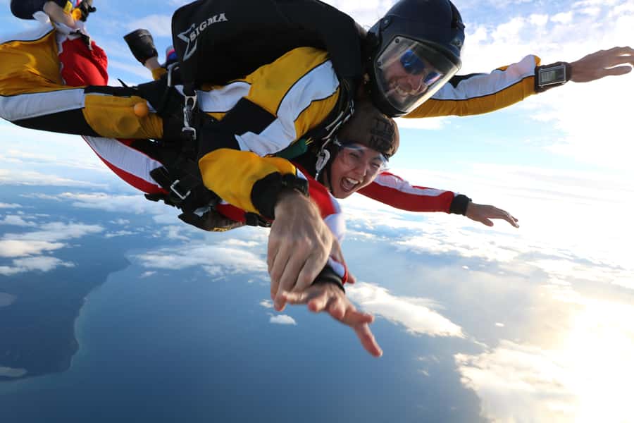 Tandem Skydive Experience in Taupo - Starting at the yellow hangar near Taupo Airport