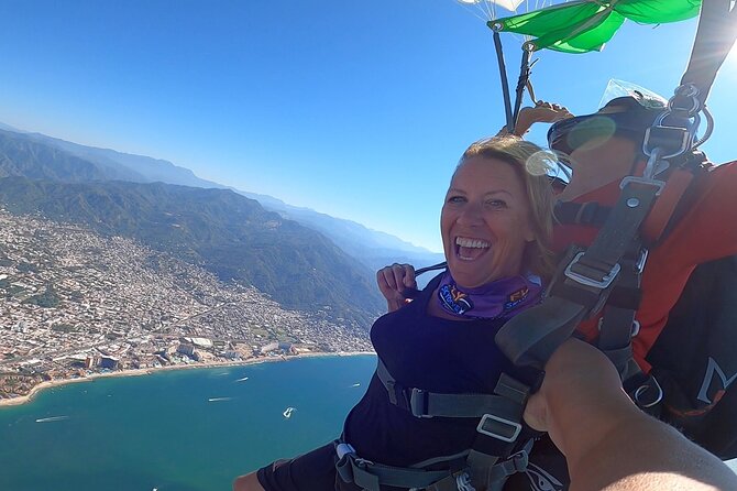 Tandem Skydive in Puerto Vallarta With Beach Landing - Forty-five seconds of free fall