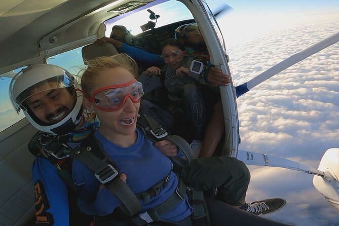 Tandem Skydive in Puerto Vallarta With Beach Landing - Seven minutes beneath the parachute