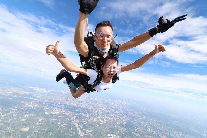 Tandem Skydiving Pattaya by Thai Sky Adventures - The freefall and parachute ride