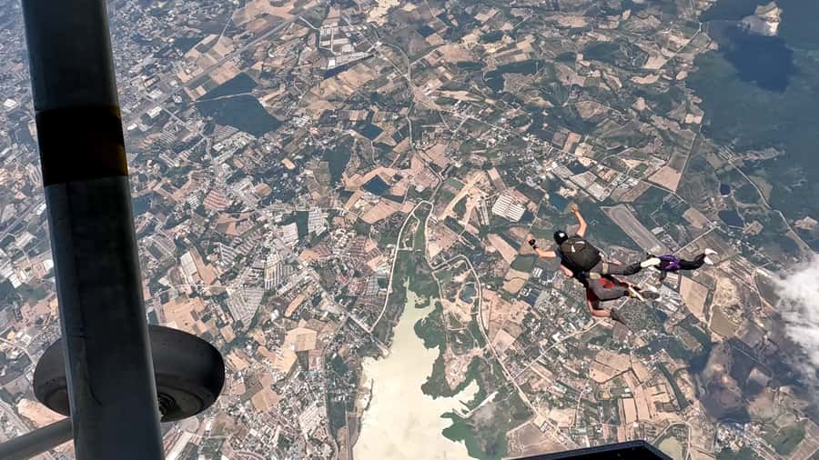 Thailand: Tandem Skydive Over Bangkok & Pattaya - The 35-minute van ride and arrival