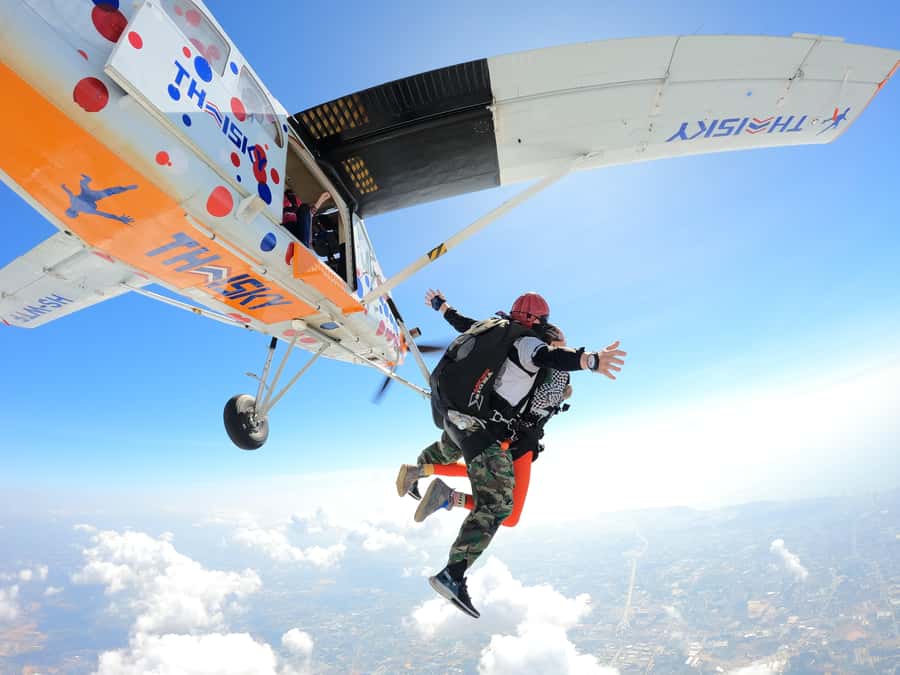 Thailand: Tandem Skydive Over Bangkok & Pattaya - Who will enjoy this experience most