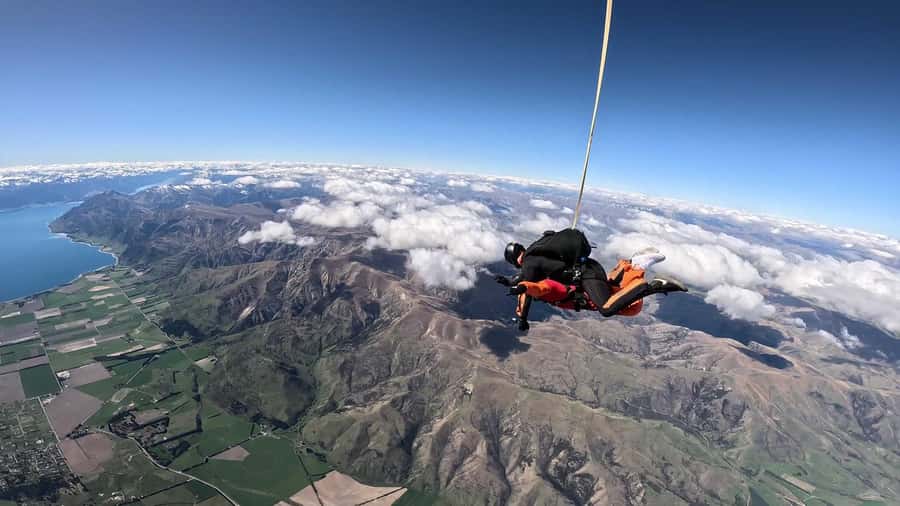 Wanaka: Tandem Skydive Experience - The Real Cost: $214 Plus the Media Package